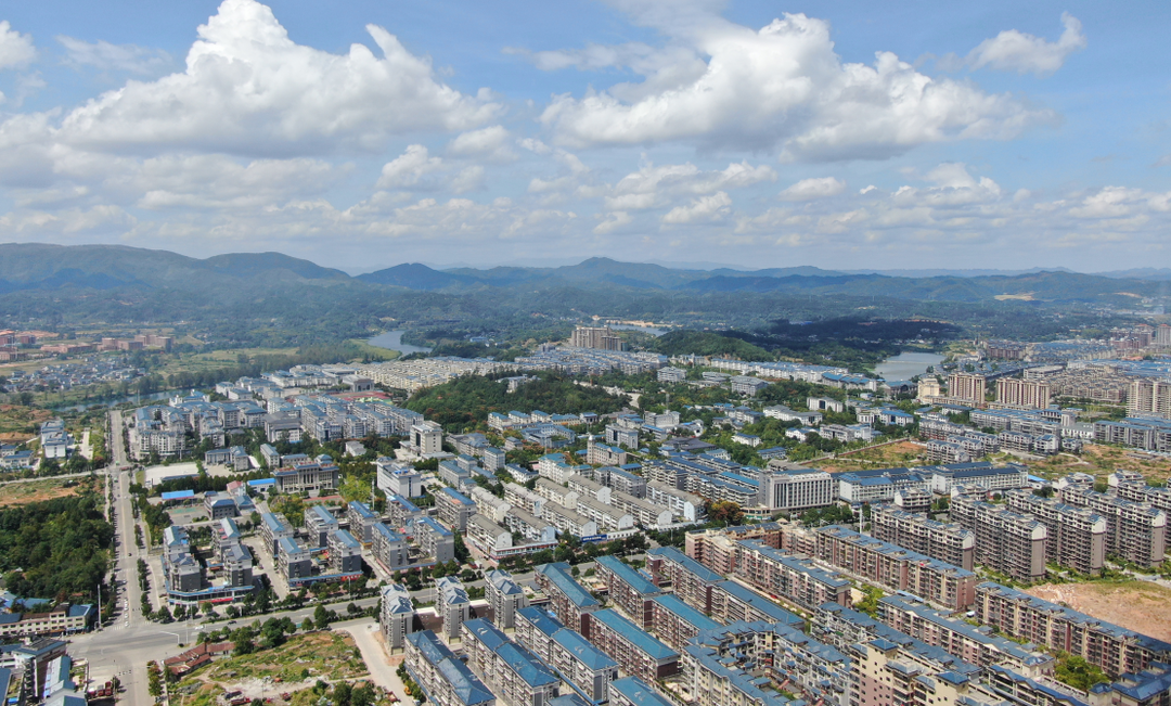 街巷间的守护  烟火里的担当   中方县让城市有“颜值”更有“温度”