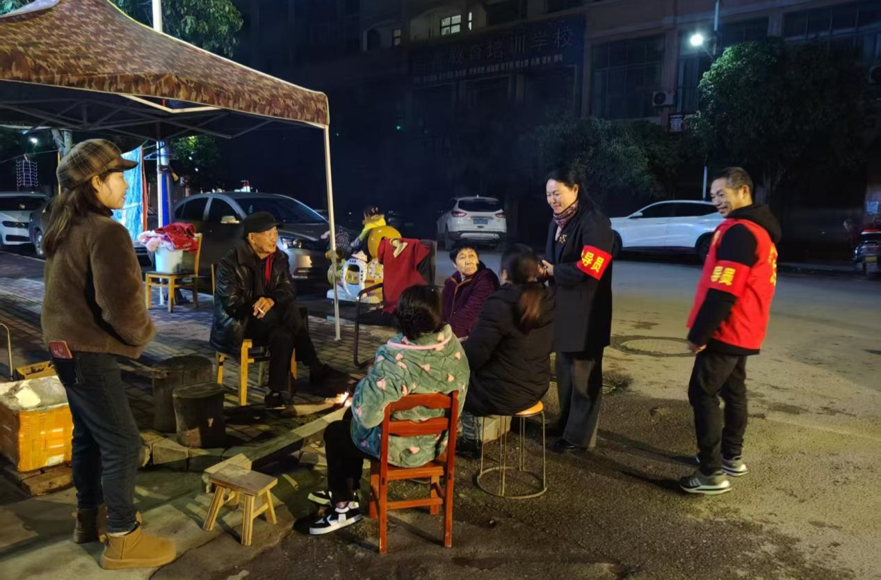 中方县泸阳镇：以“三个一”举措严抓春节期间烟花爆竹管控工作