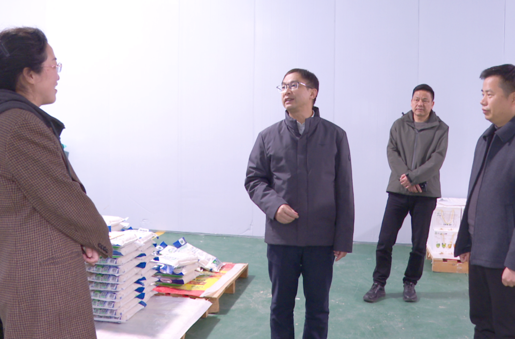 周华特调研企业复工复产、安全生产等工作