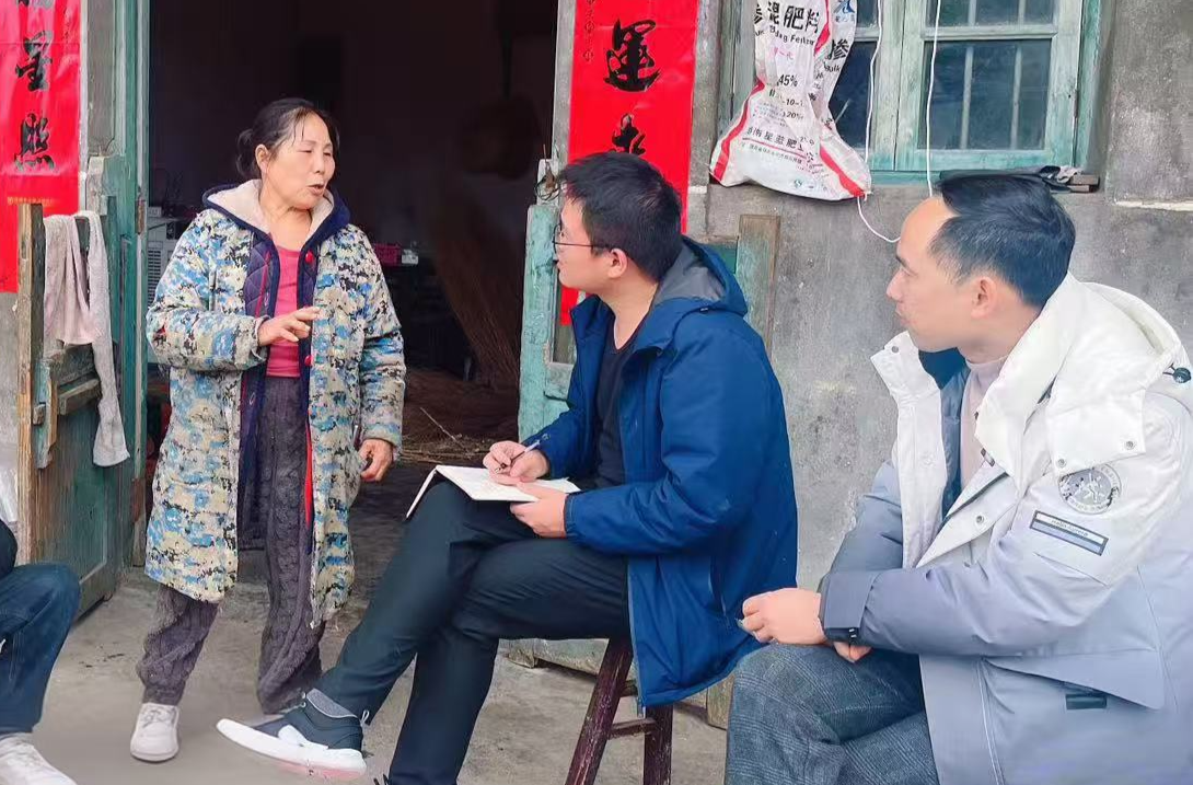 中方县铜湾镇：干部入户解农忧，“奏响”春耕“进行曲”