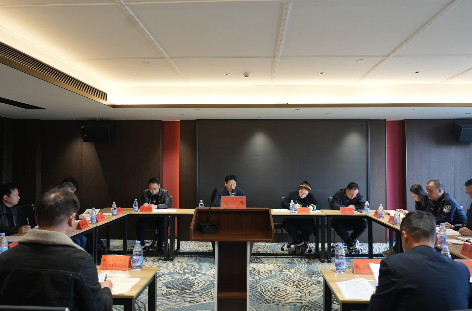 中方县委两新工委召开2026年第二次全体（扩大）会议暨新兴领域党建述职评议会议