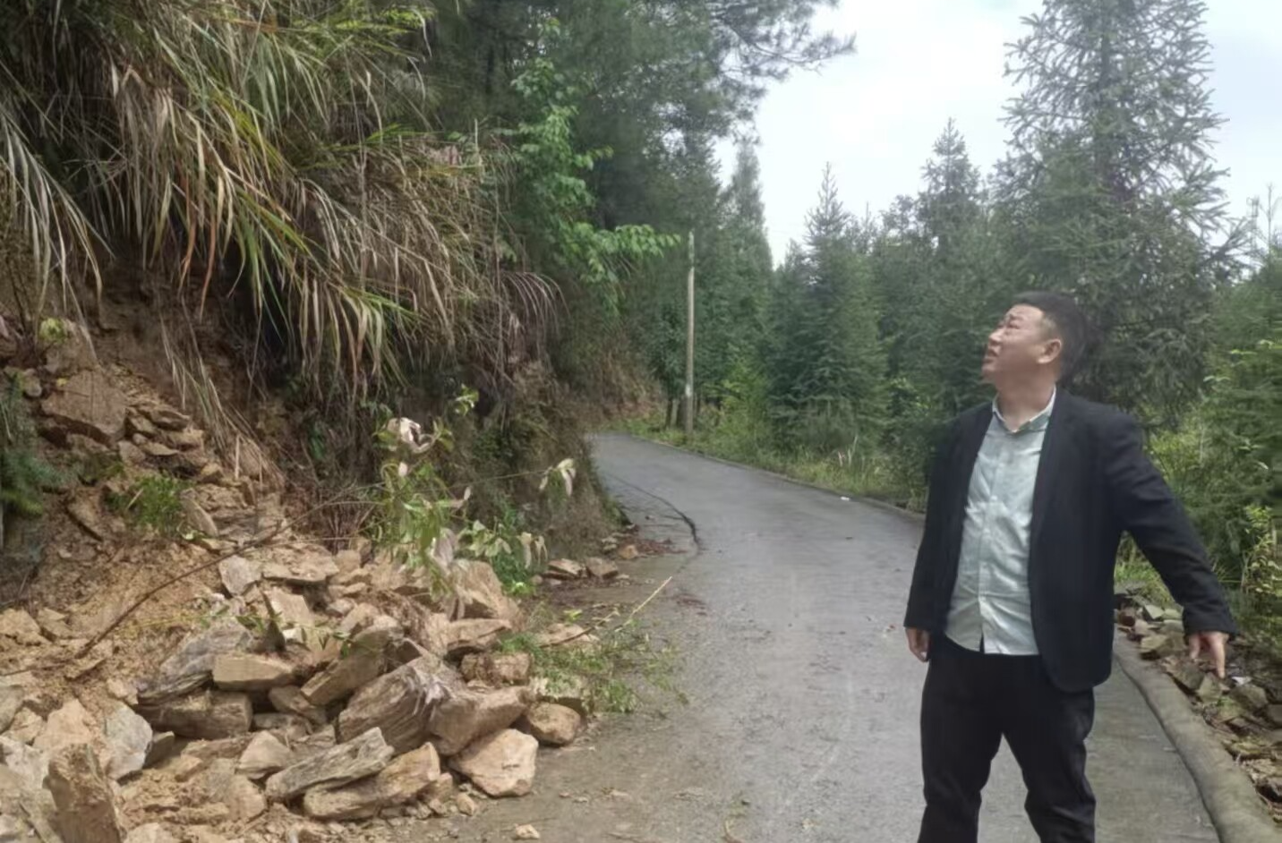中方县蒿吉坪瑶族乡：全面筑牢防汛备汛防线 守护群众生命财产安全