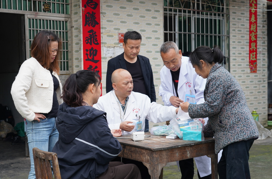 中方县花桥镇卫生院：当好群众身边的 “健康守门人”