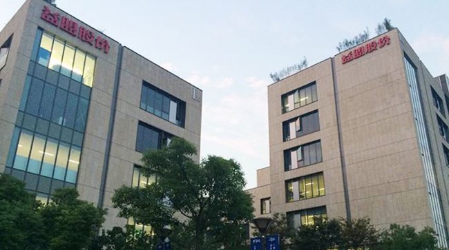 益盟股份携手鸿蒙生态，AI 深度赋能，业绩实现跨越式增长