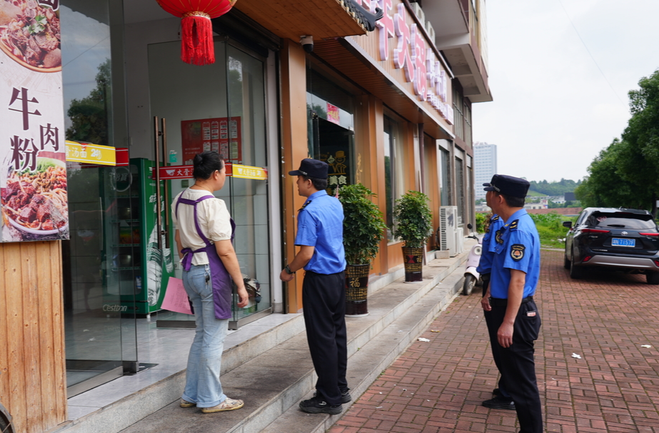 中方县城管执法局：多措并举开展降噪护考行动 全力护航2026年“三考”