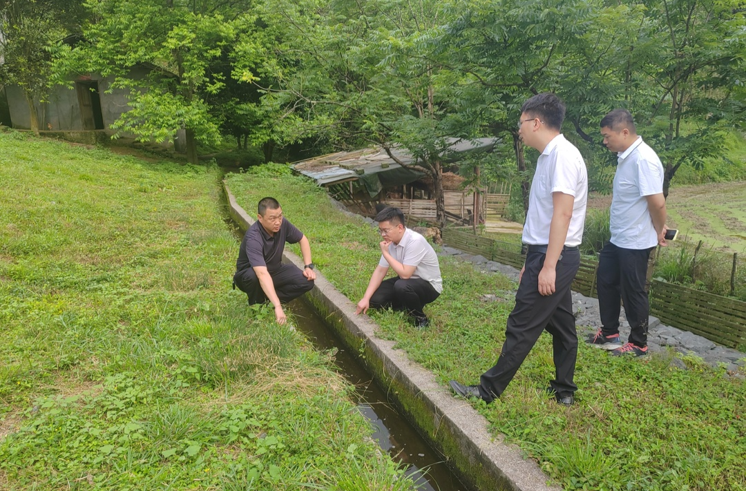 中方县袁家镇：筑牢防汛安全堤 守好民生饮水线