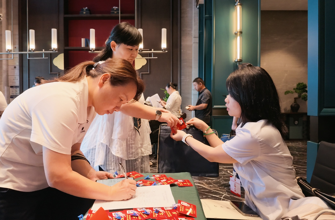 聚焦县第七次党代会|肩负使命赴盛会 凝心聚力启新程！中方县第七次党代会代表陆续抵达驻地报到