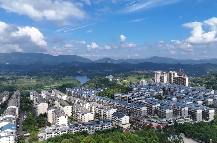 医保服务下沉一线 便民红利直达家门——中方县医保局持续推进医保便民服务进基层