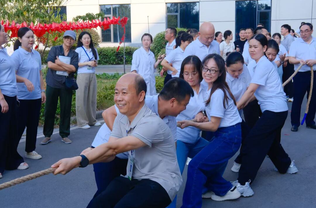 中方县人民医院举办“庆国庆”职工趣味游戏活动