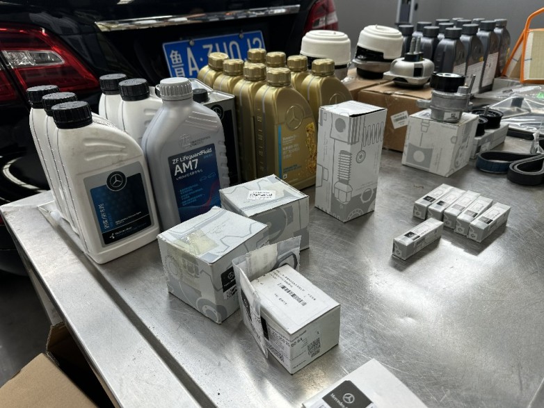 奔驰W221维修哪家比较好？W222空调前后排制冷不均修车实录