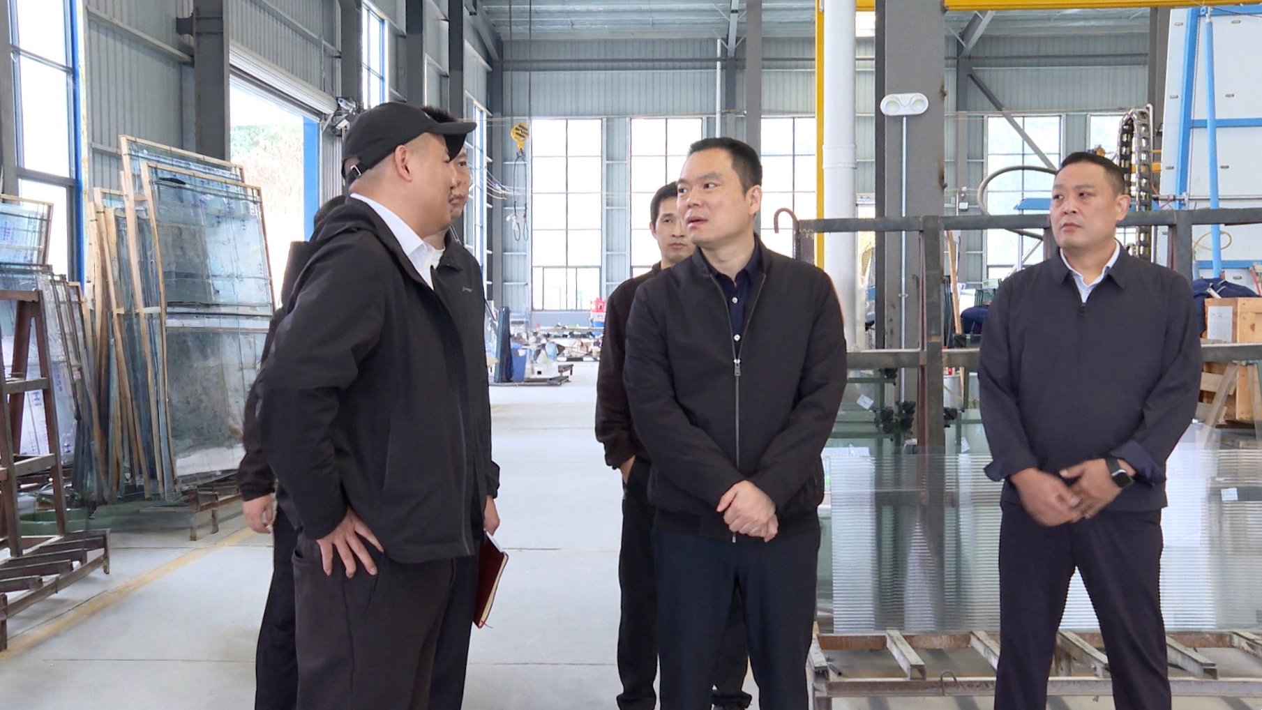 胡杰督导检查安全生产等工作