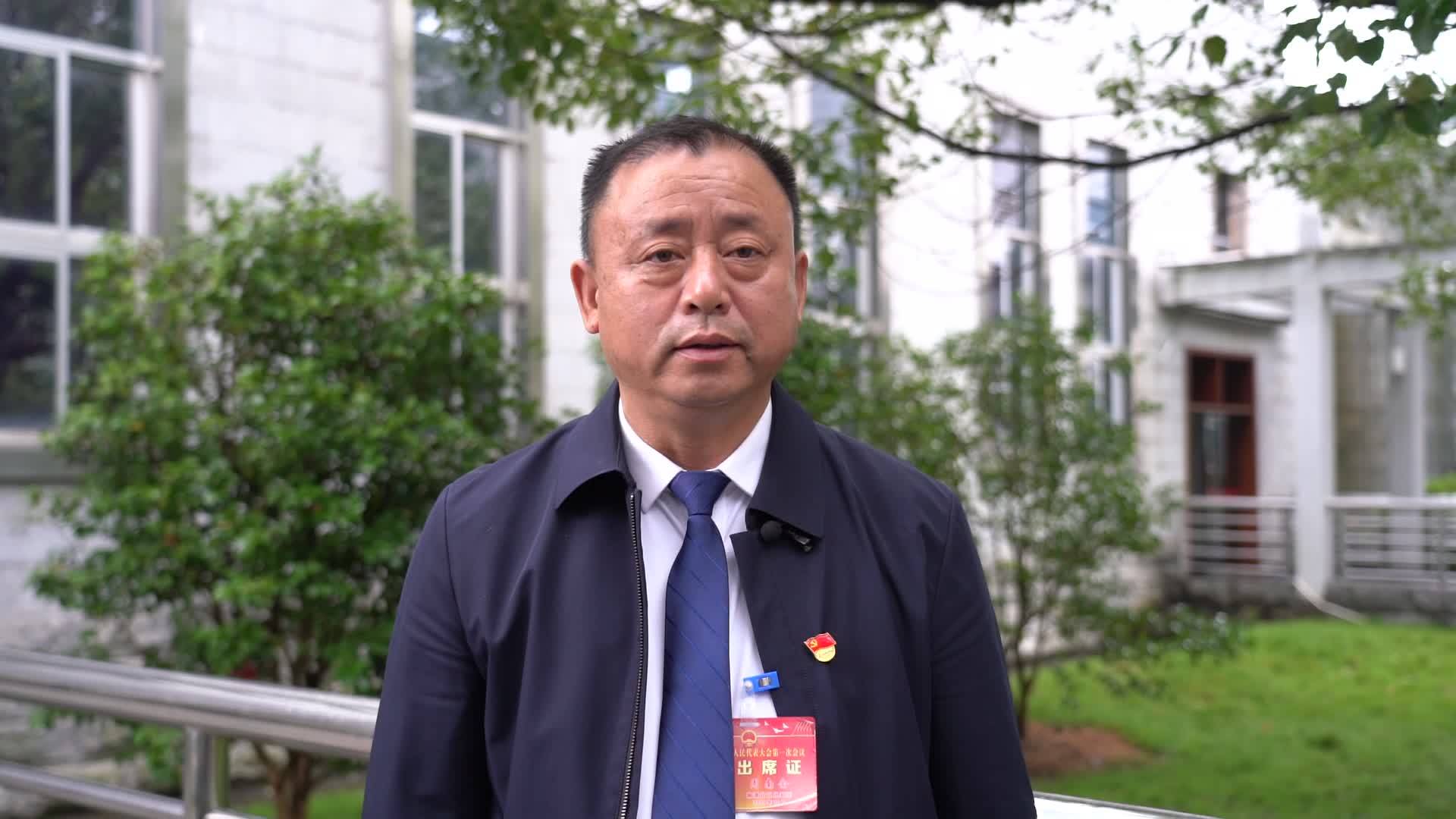 两会报道|县人大代表热议政府工作报告：周南金