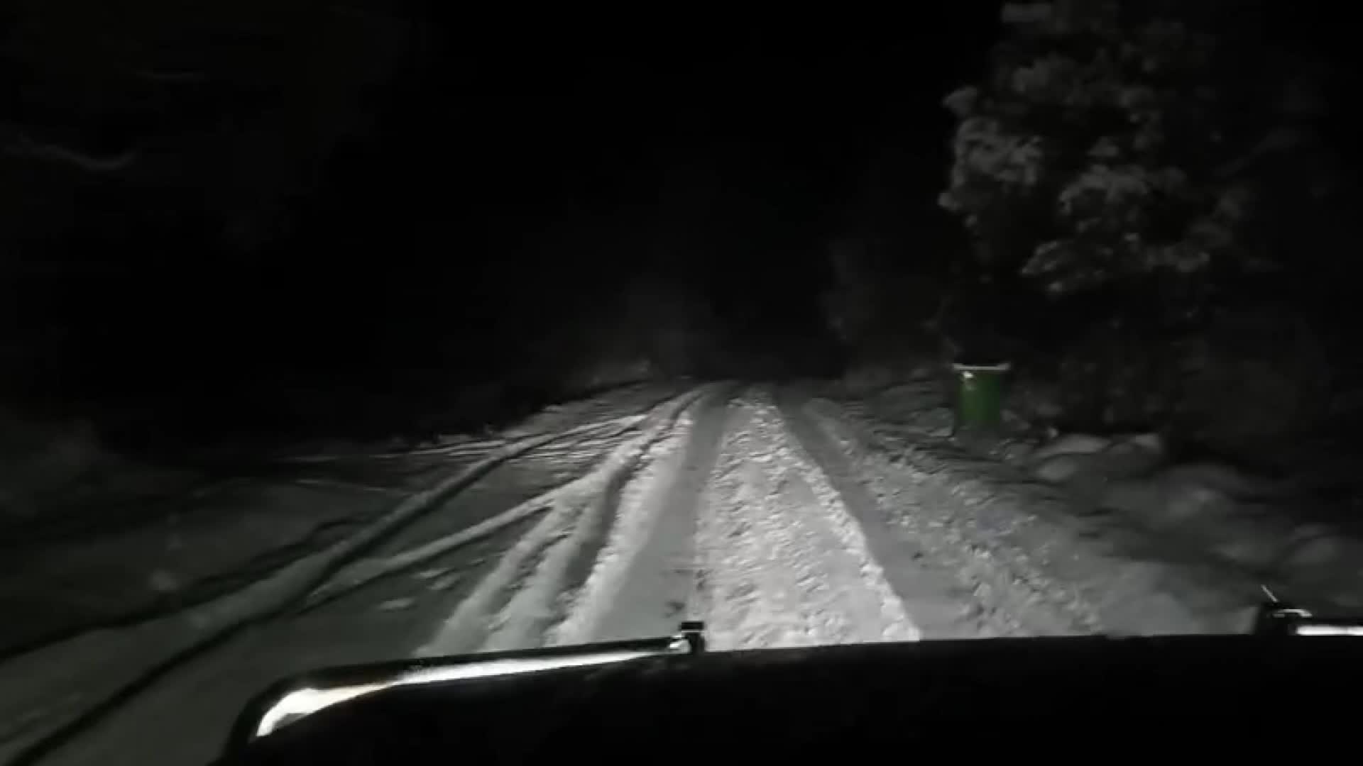 中方公交职工：奋战冰雪天气 全力保障市民安全出行