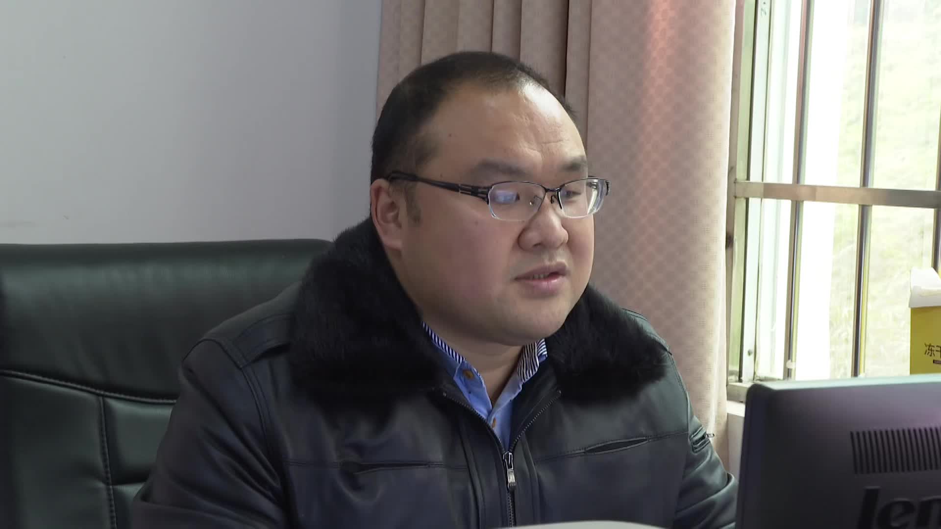 【中方政法：新时代政法人】滕冼：初心不改坚持奉献 16年坚守做新时代普法引路人