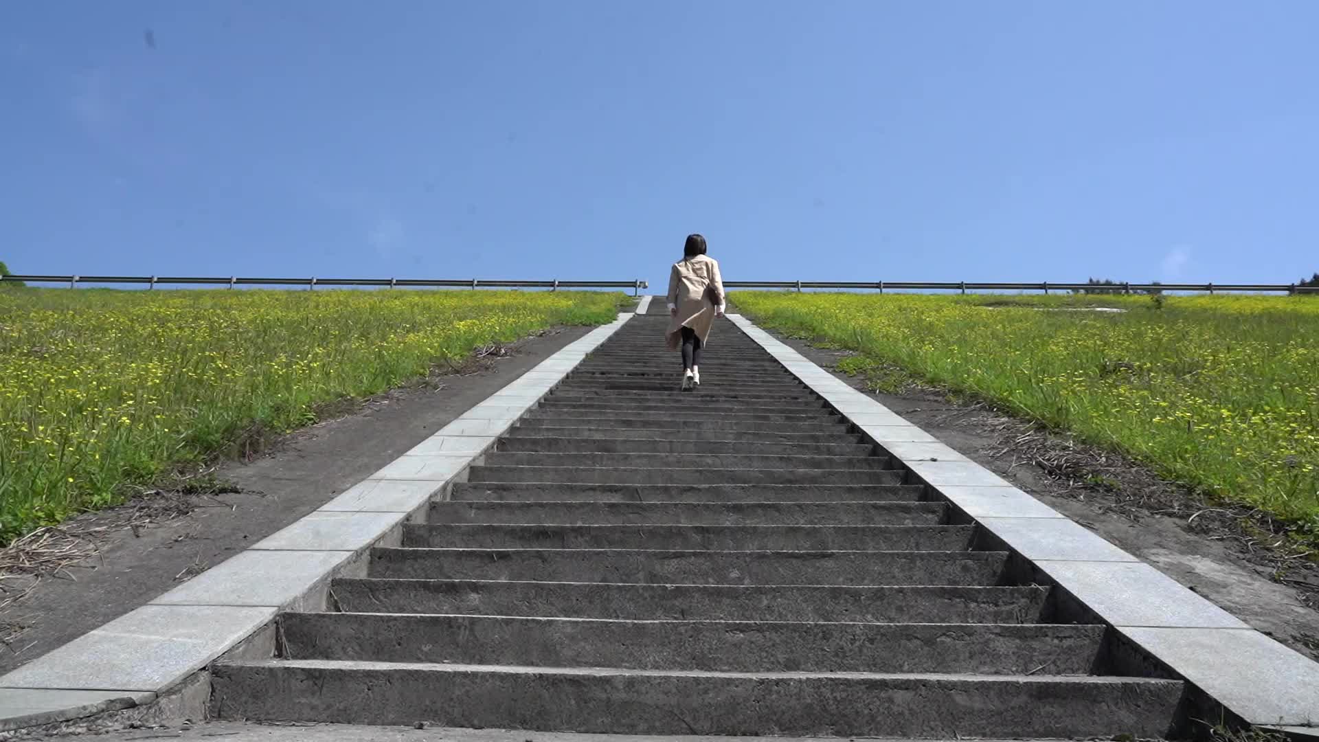 桃红李白菜花黄 踏青寻胜到中方|瘦身鱼水乐山庄
