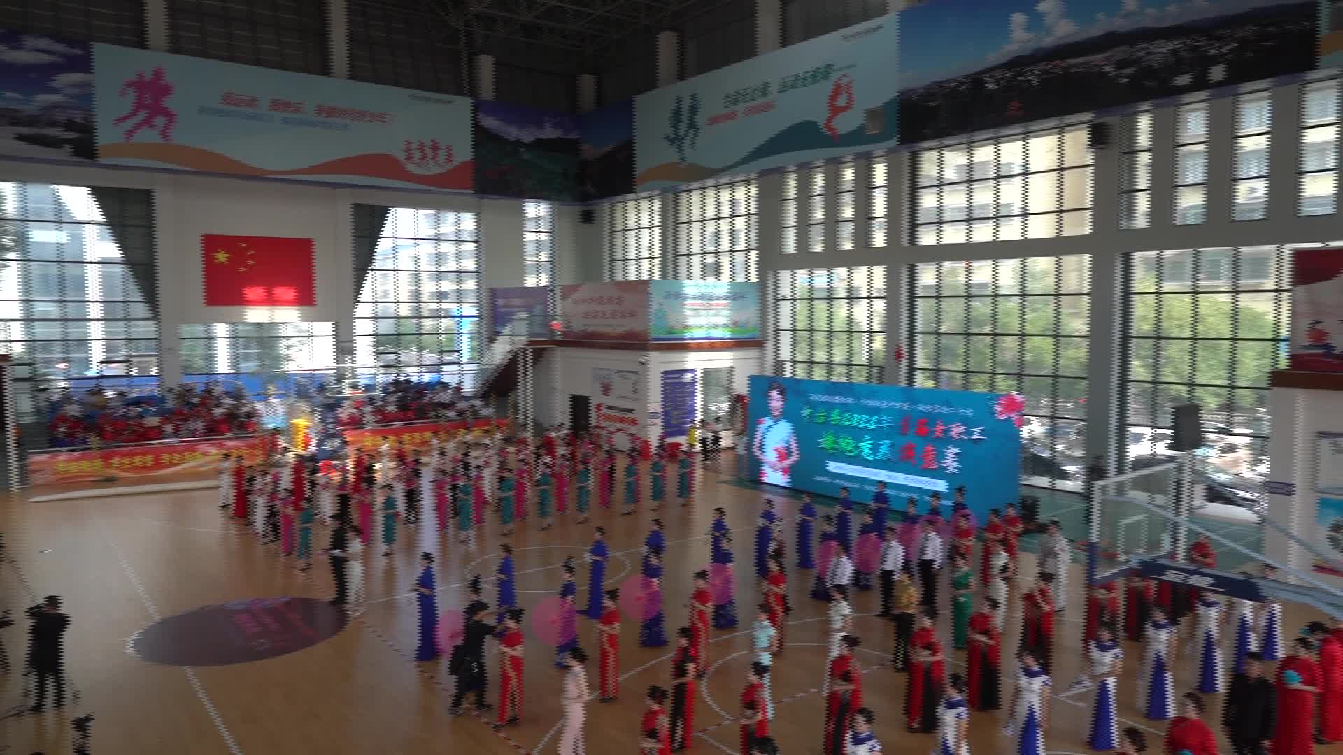 中方县：首届旗袍秀展演活动圆满落幕