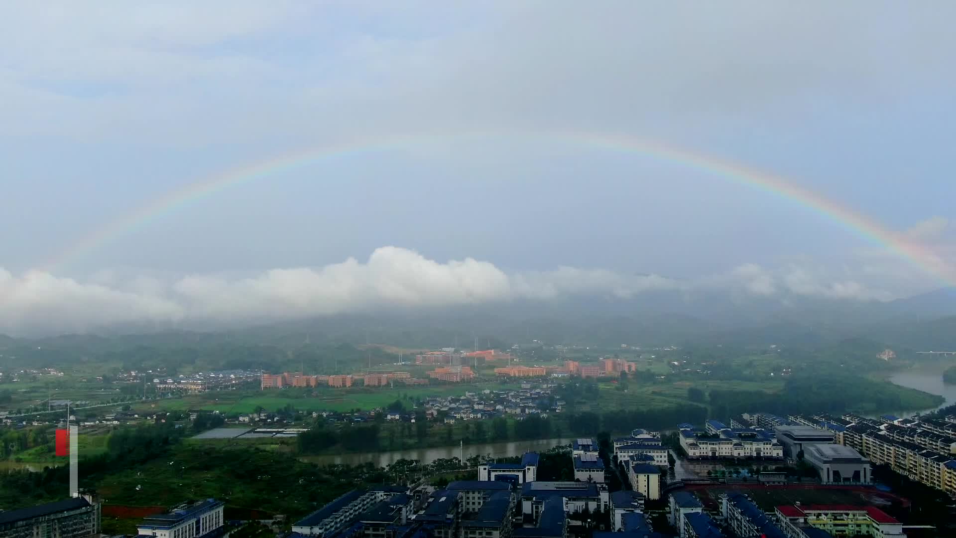 中方生态城：雨后架起彩虹桥