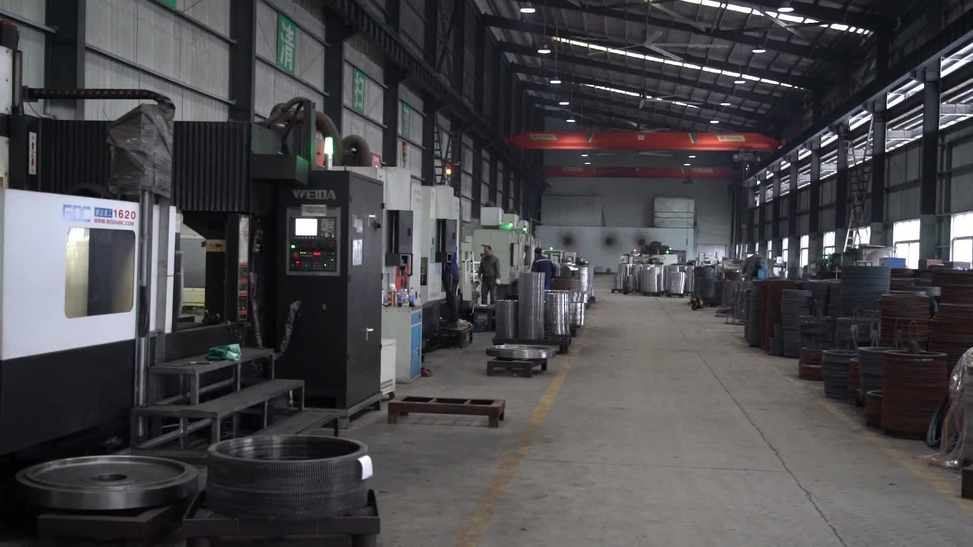 视频|中方：企业复工复产忙 铆足干劲开新局