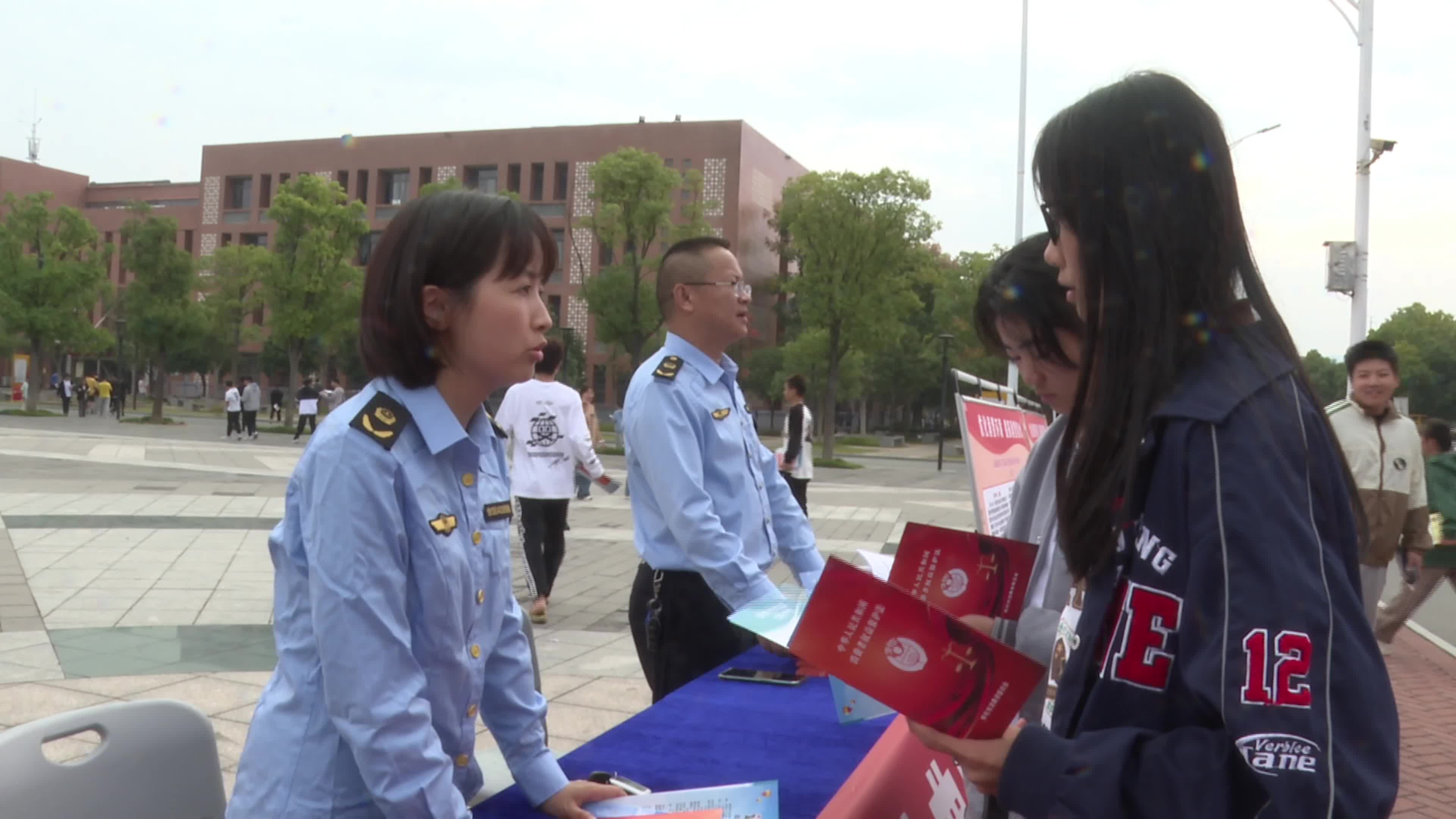 视频|中方县市场监督管理局开展消费安全进校园宣传活动