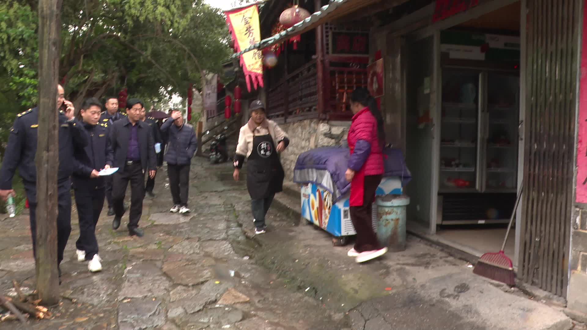 视频|中方县城管执法局开展私搭乱建、违章建筑整治行动