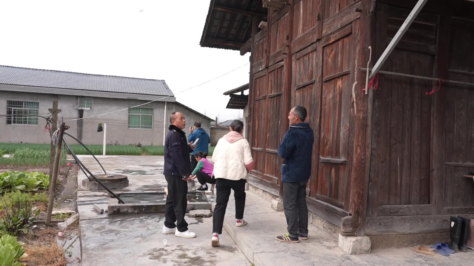 视频|喜迎旅发大会 中方镇开展荆坪古村人居环境排查行动
