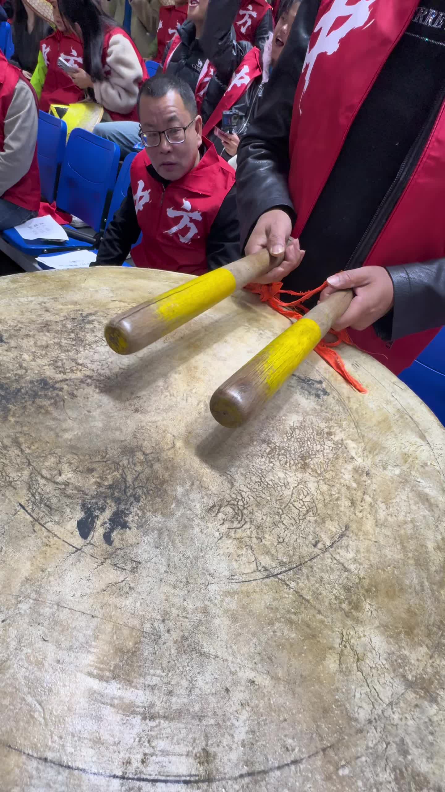 视频|战前备足劲！中方队热身实训，啦啦队蓄力燃场！！