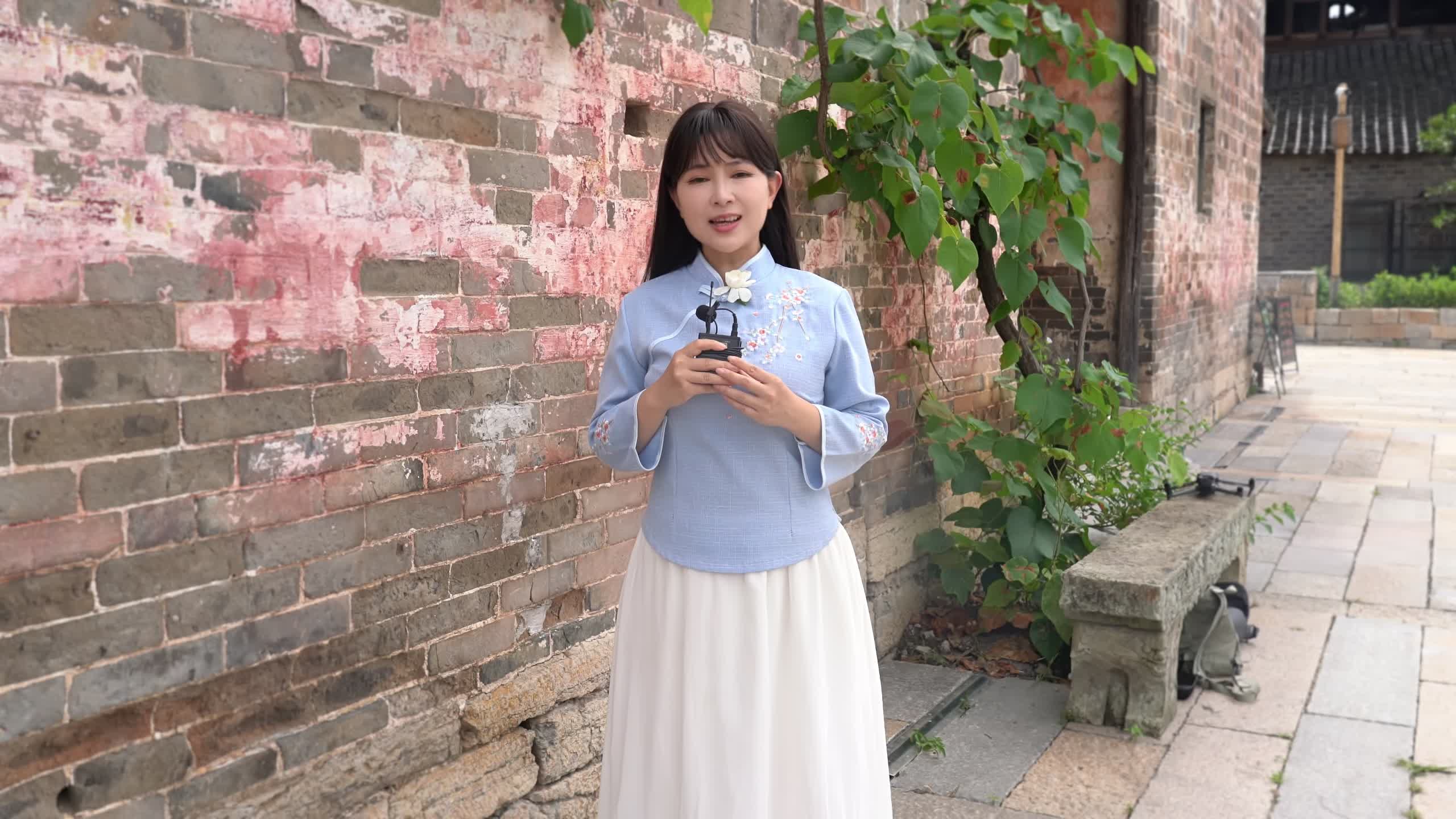 视频|打卡月塘锦鲤，预祝高考鱼跃龙门