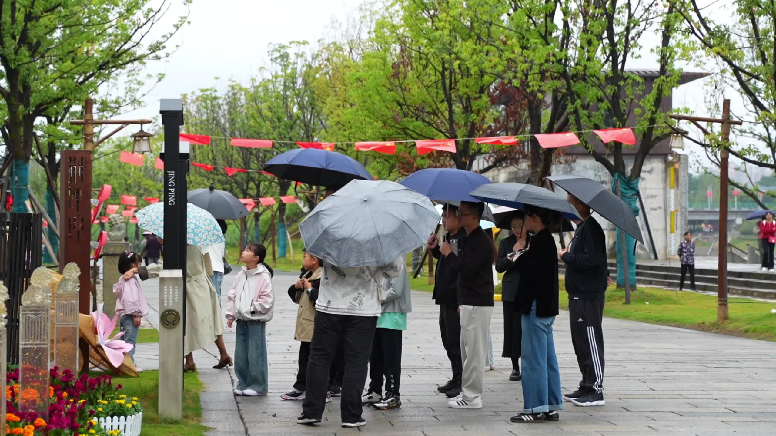 视频｜国庆荆坪古村：古院民宿受热捧