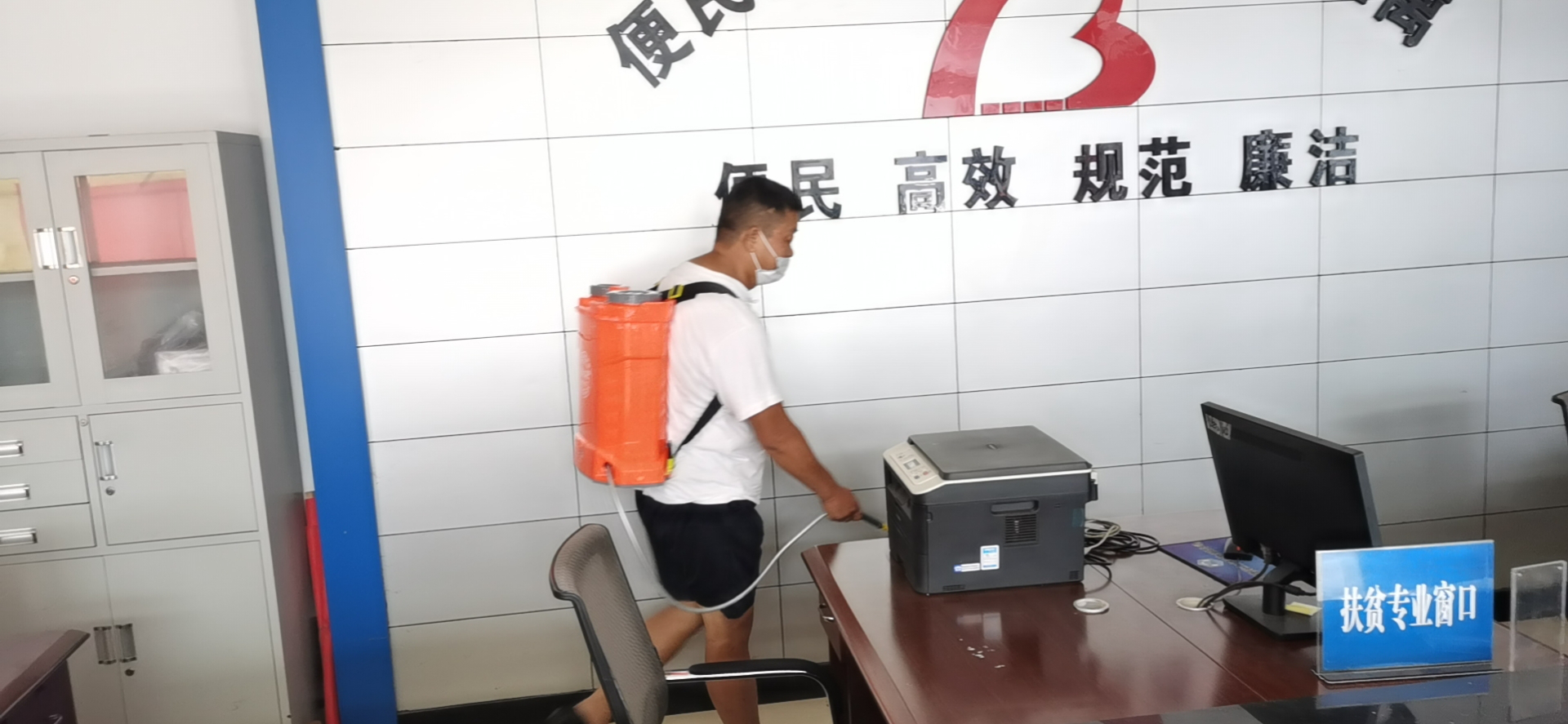 花桥镇：积极消杀  织牢疫情防控网