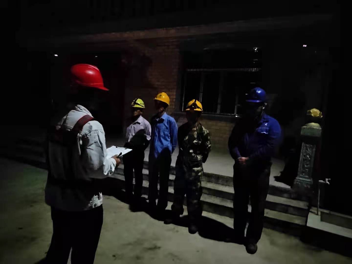 国网中方县供电公司：子夜抢险除隐患 零点作业不扰民