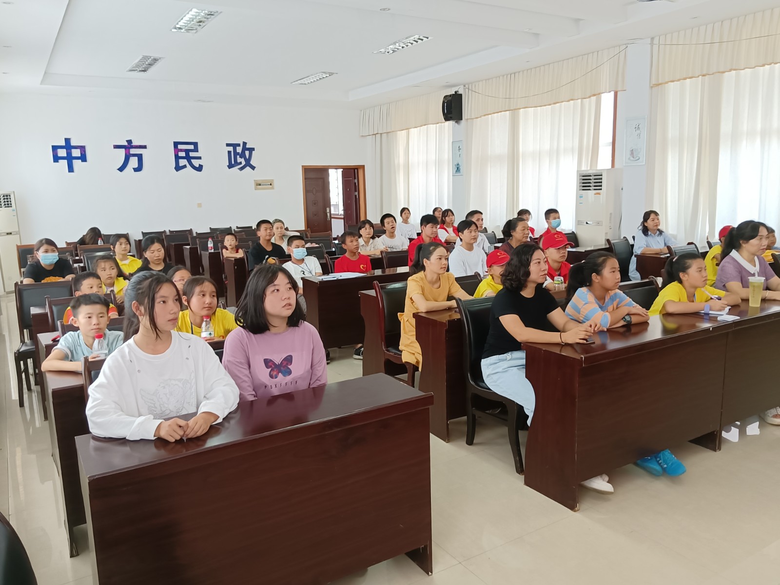 中方：县民政局举办未成人心理健康大讲堂