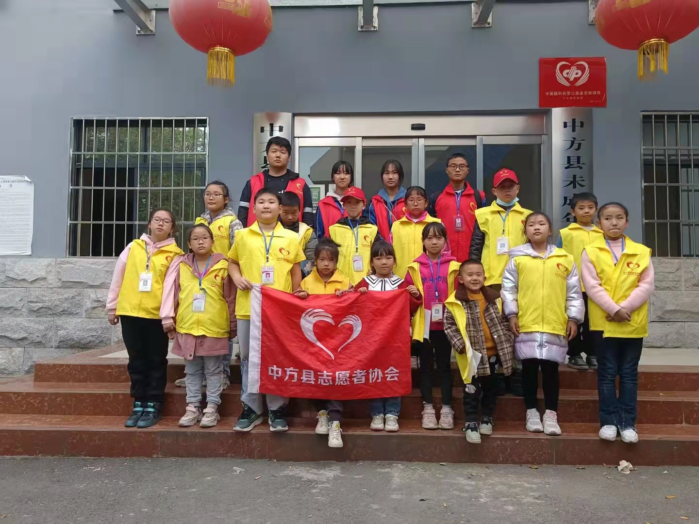 中方：“七彩周末课堂”共筑成长路