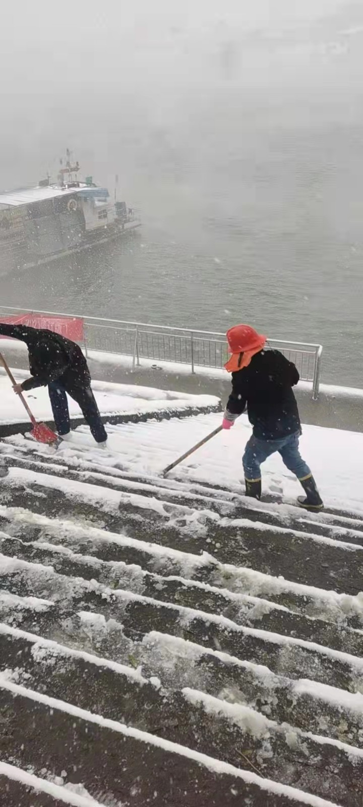 中方县交通运输系统：以“雪”为令 全力以赴战风雪