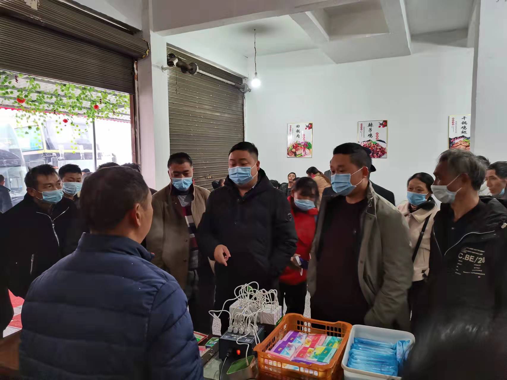 花桥镇：送暖寒冬滞留旅客 筑牢疫情防控屏障