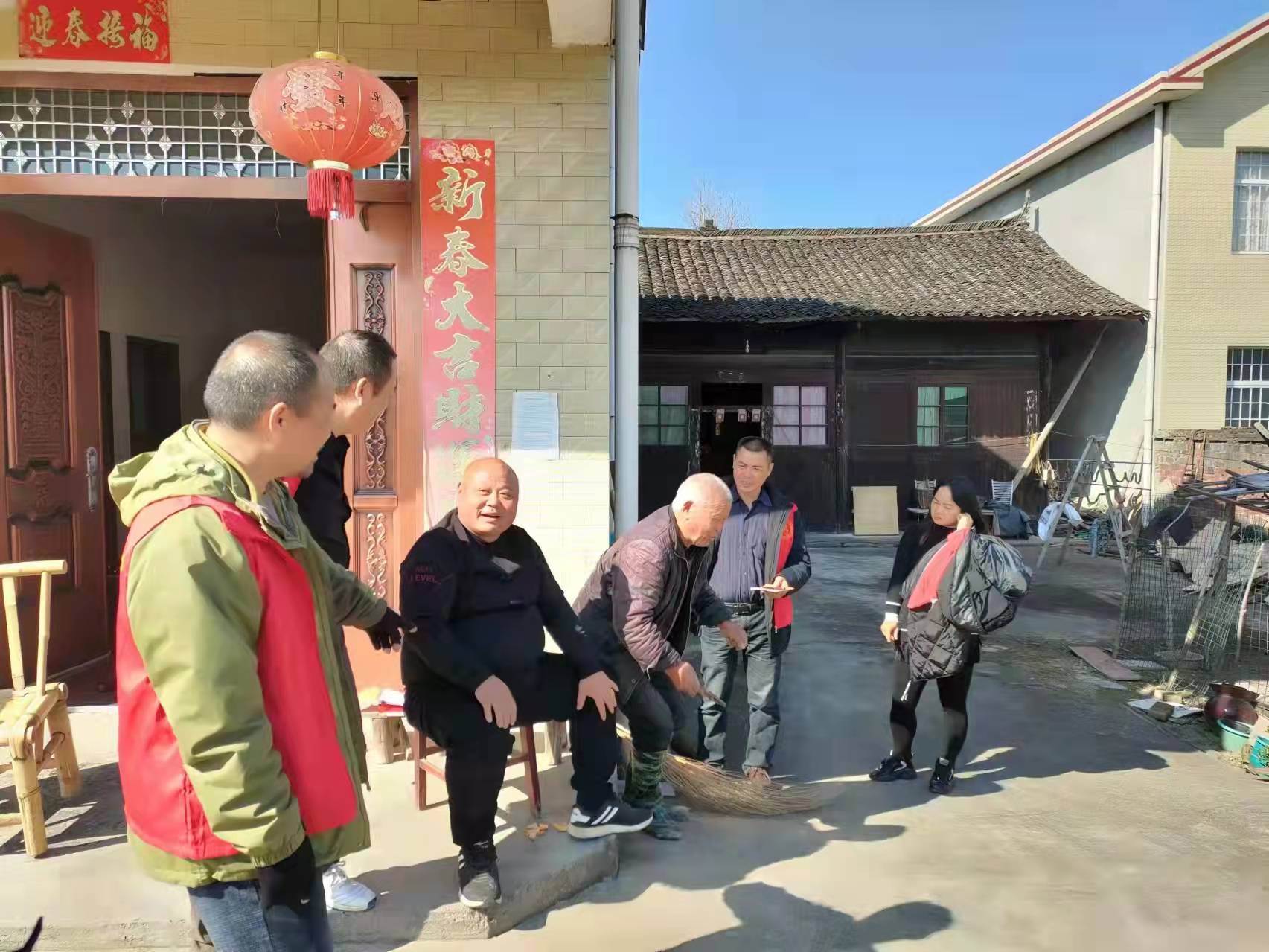 中方镇：元旦假期我在岗 为民服务不打烊 