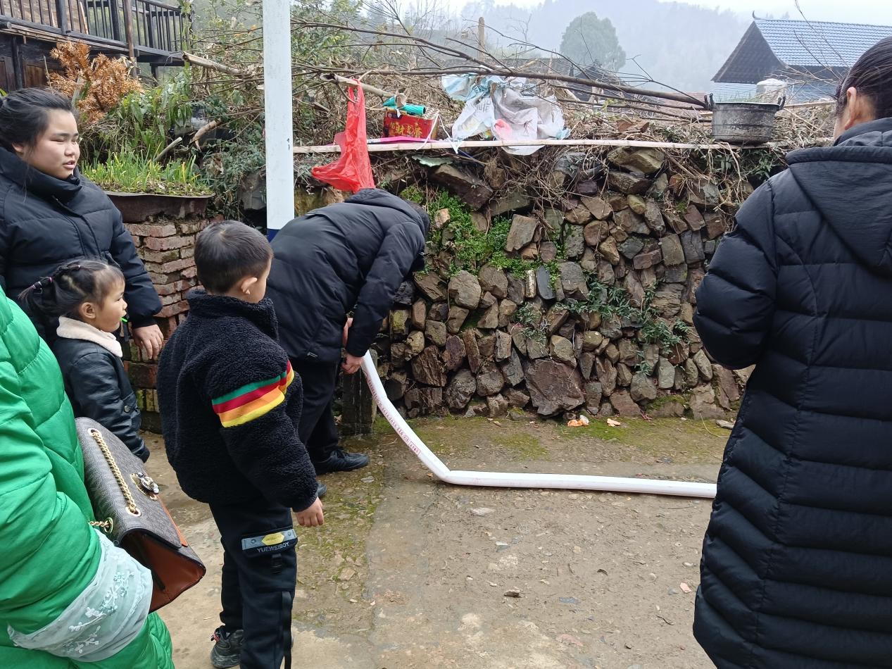 袁家镇开展农村大团寨消防演练