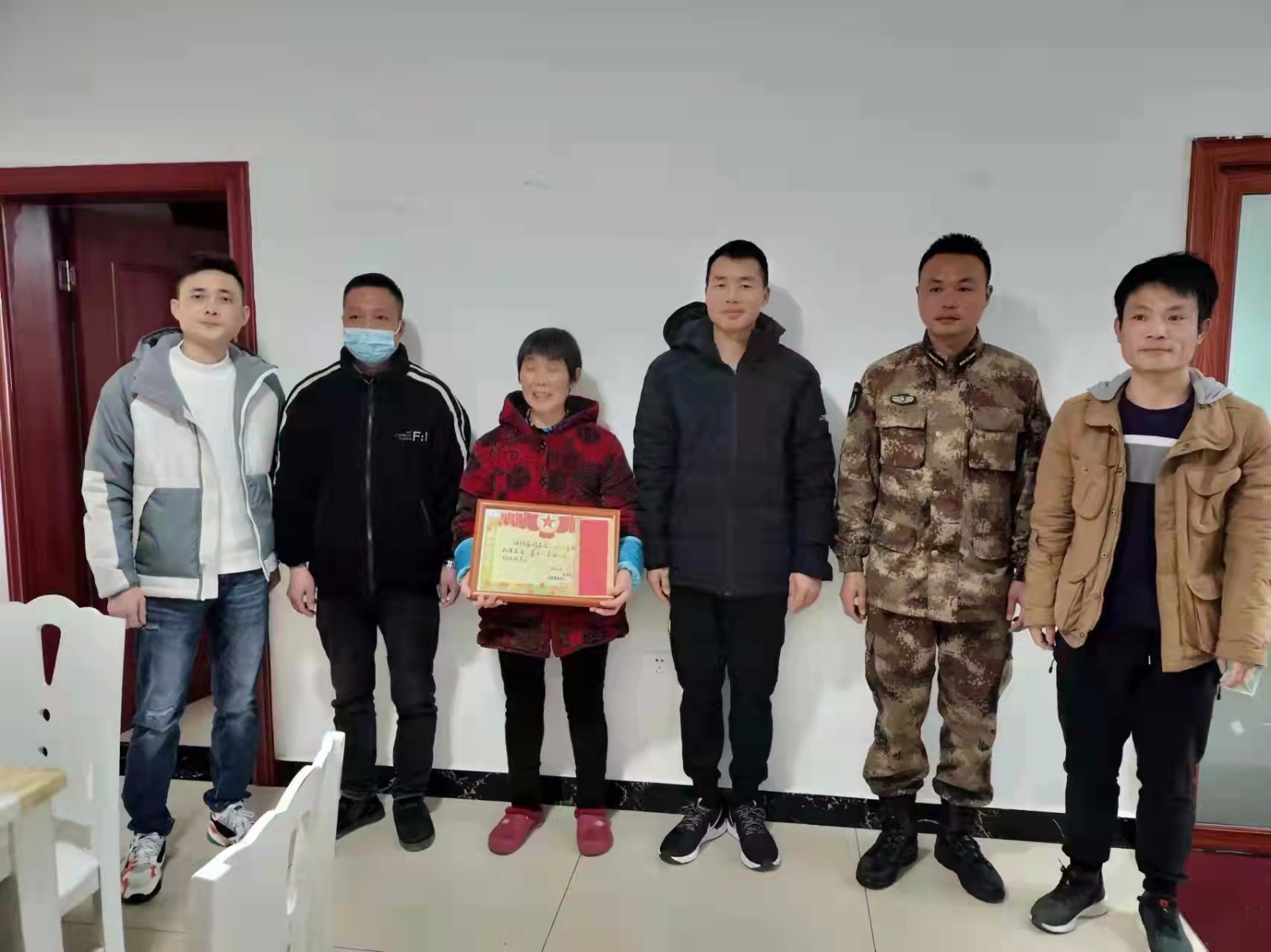 喜报送到家！接龙镇现役军人荣获三等功！
