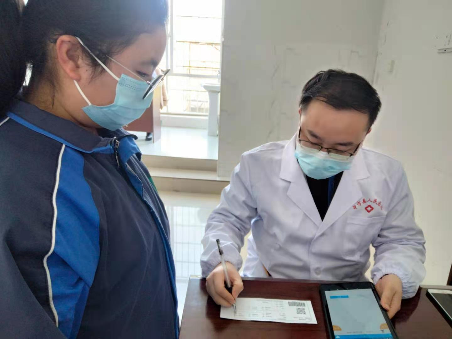 县人民医院：精心组织  周密部署  护航考生健康