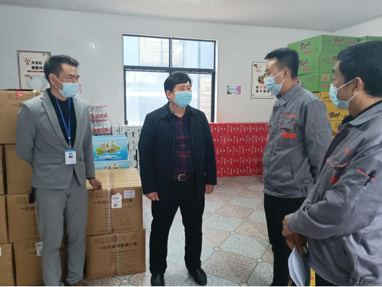 湖南力通恒裕集团向中方县捐赠疫情防控生活物质