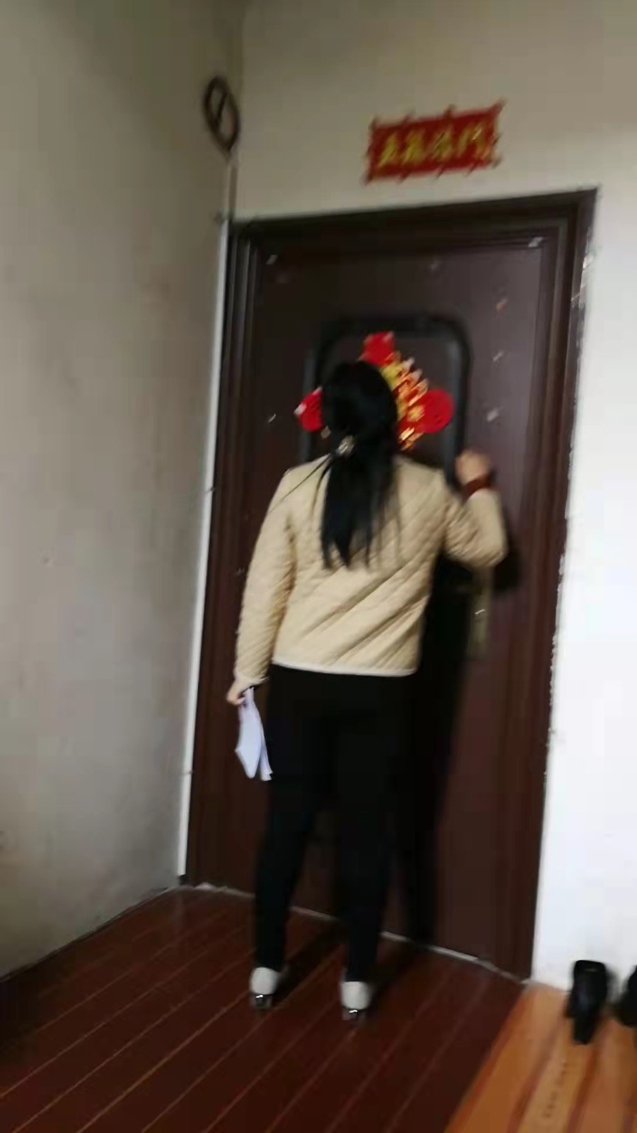 新建镇：开展“敲门行动”  筑牢疫情防控严密屏障