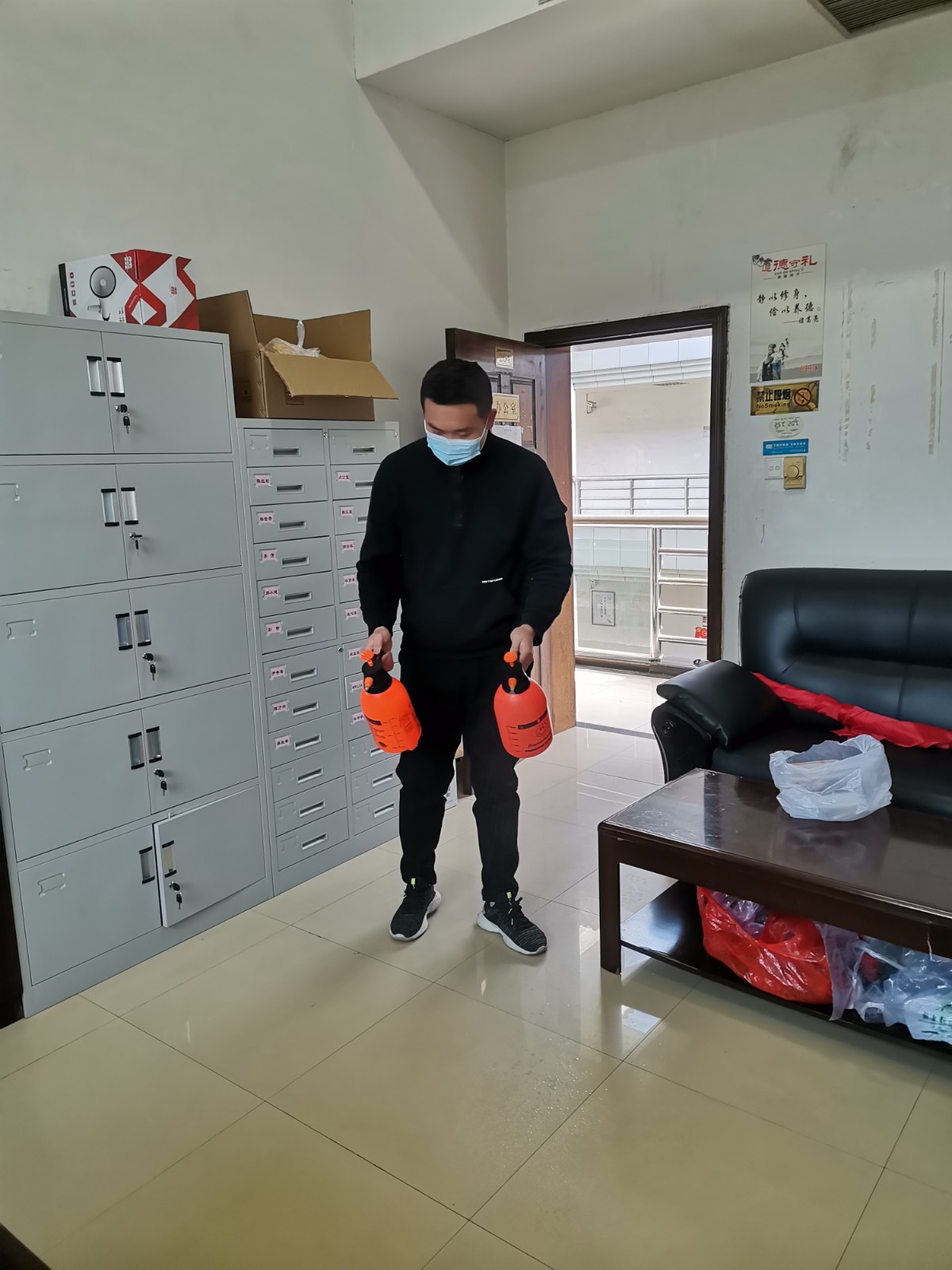 县人大：织密疫情防控网 守护干群健康心