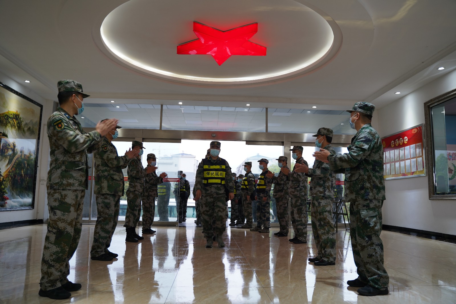 中方县人武部：逆行无畏，归来无恙！——支援怀化主城区疫情防控一线民兵凯旋