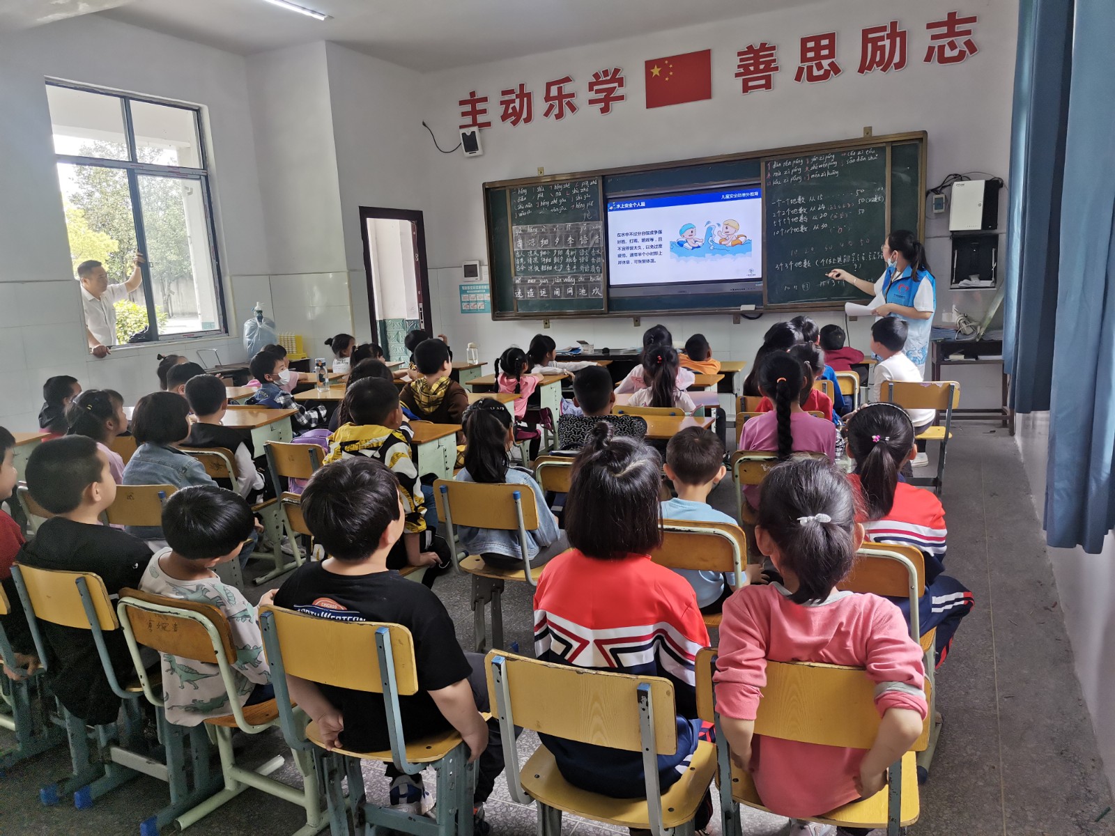 安全生产大排查大管控大整治｜花桥镇社工站为乡村儿童开展防溺水宣传教育活动