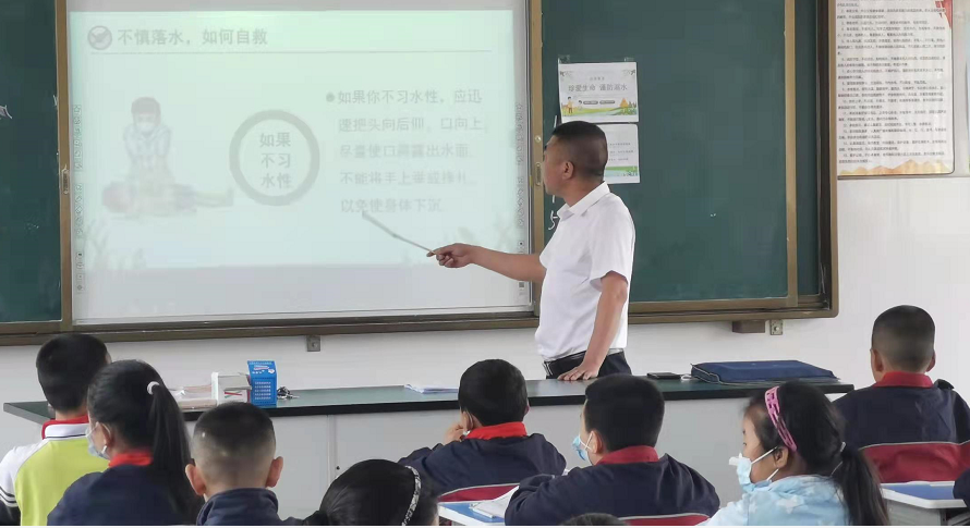 安全生产大排查大管控大整治｜铜湾镇：防溺水安全教育进校园