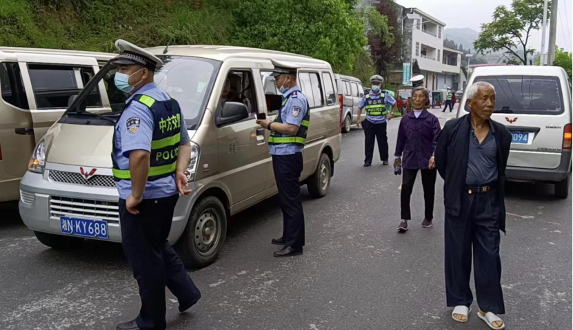 接龙镇：扎实开展道路交通顽瘴痼疾集中整治行动