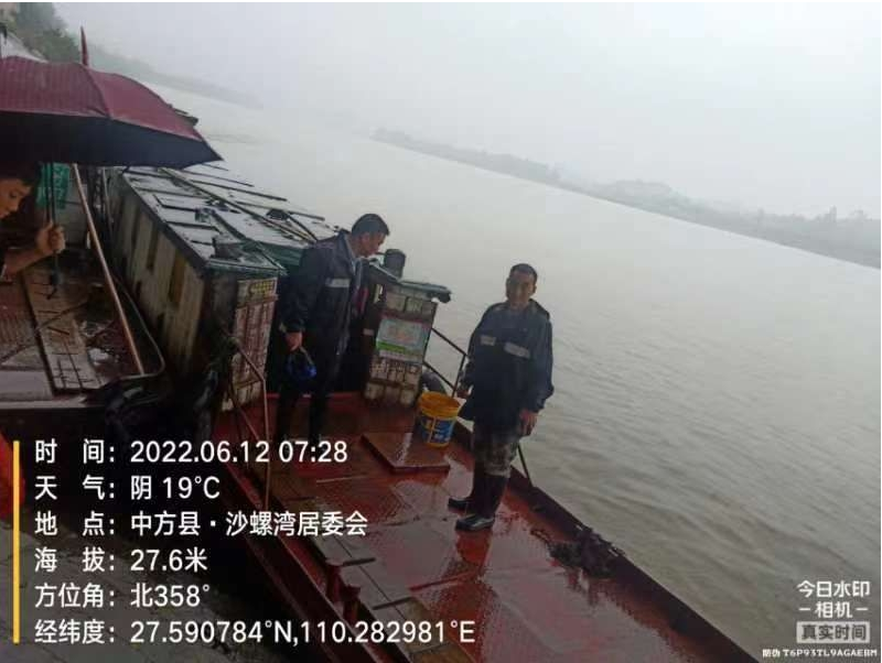 铜湾镇：持续推进交通顽瘴痼疾整治 风雨无阻保平安