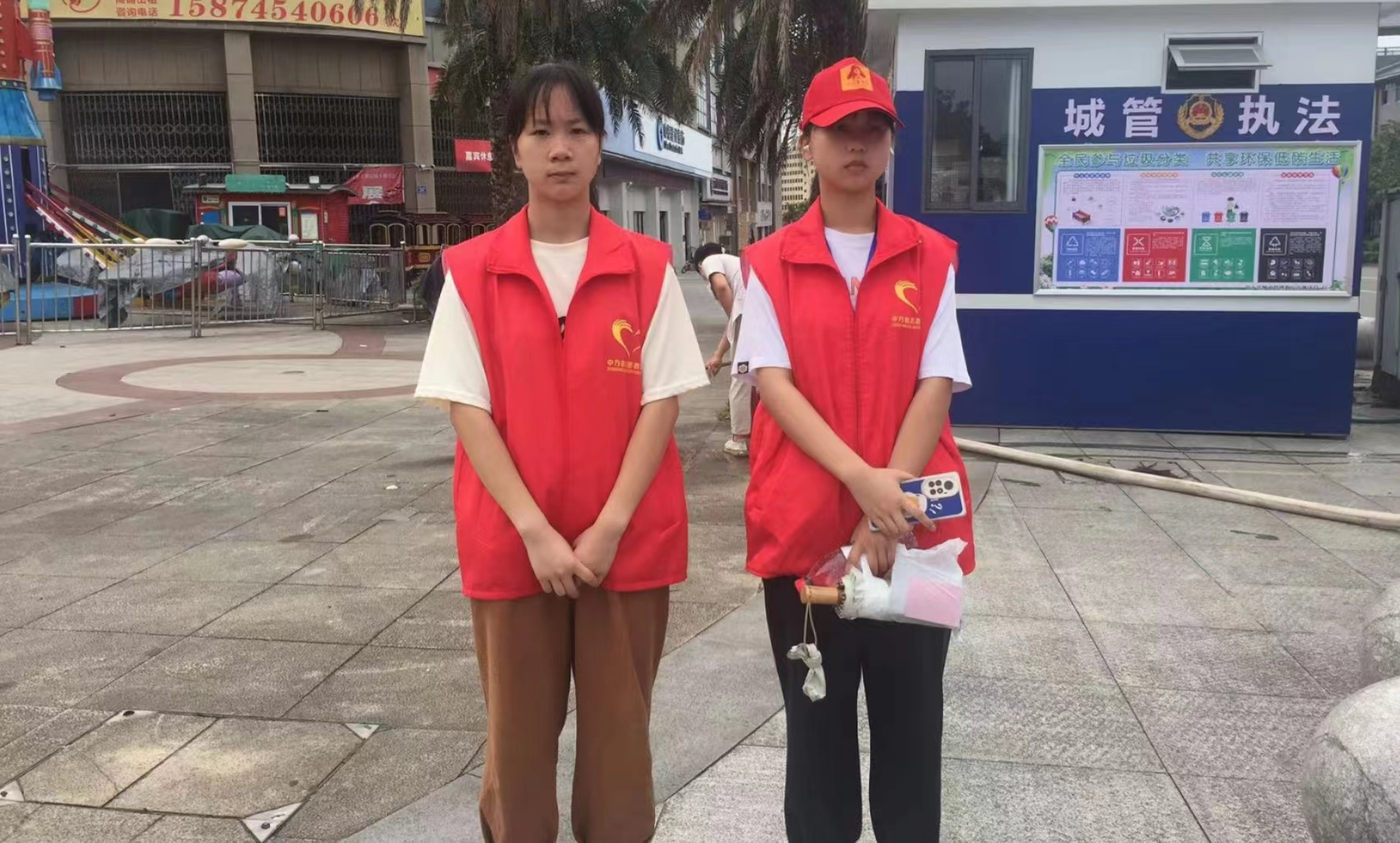 中方县：青少年开展街头文明劝导 助力文明城市创建