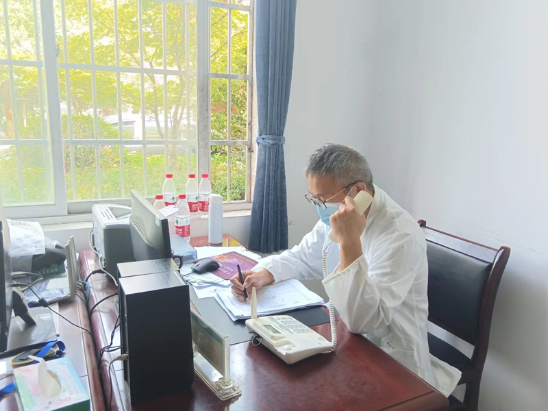 中方：争分夺秒 努力向前的“流调者”