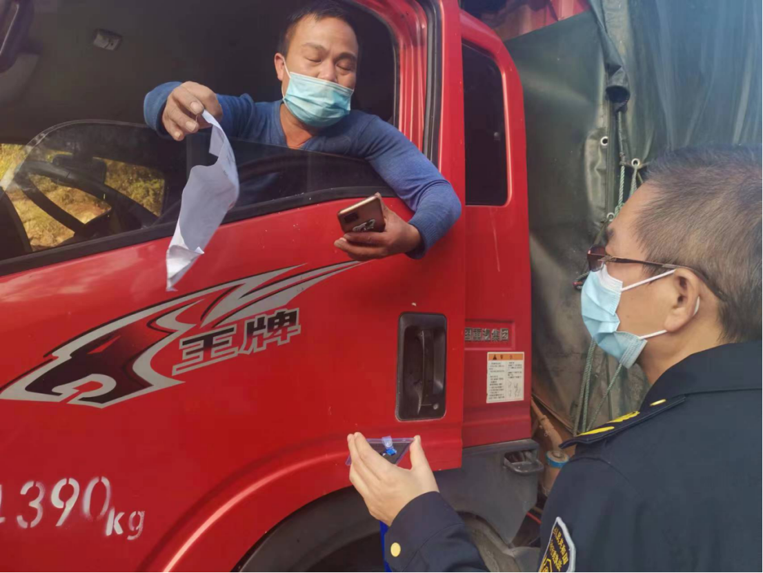 铁坡镇：携手同心 共抗疫情