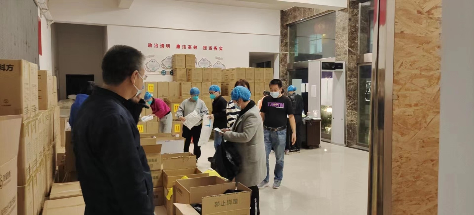 县卫健局：全力做好疫情防控物资保障